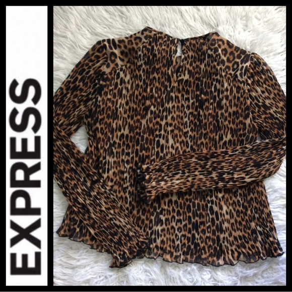 NWOT Express Leopard Pleated Chiffon Top - Picture 5 of 8